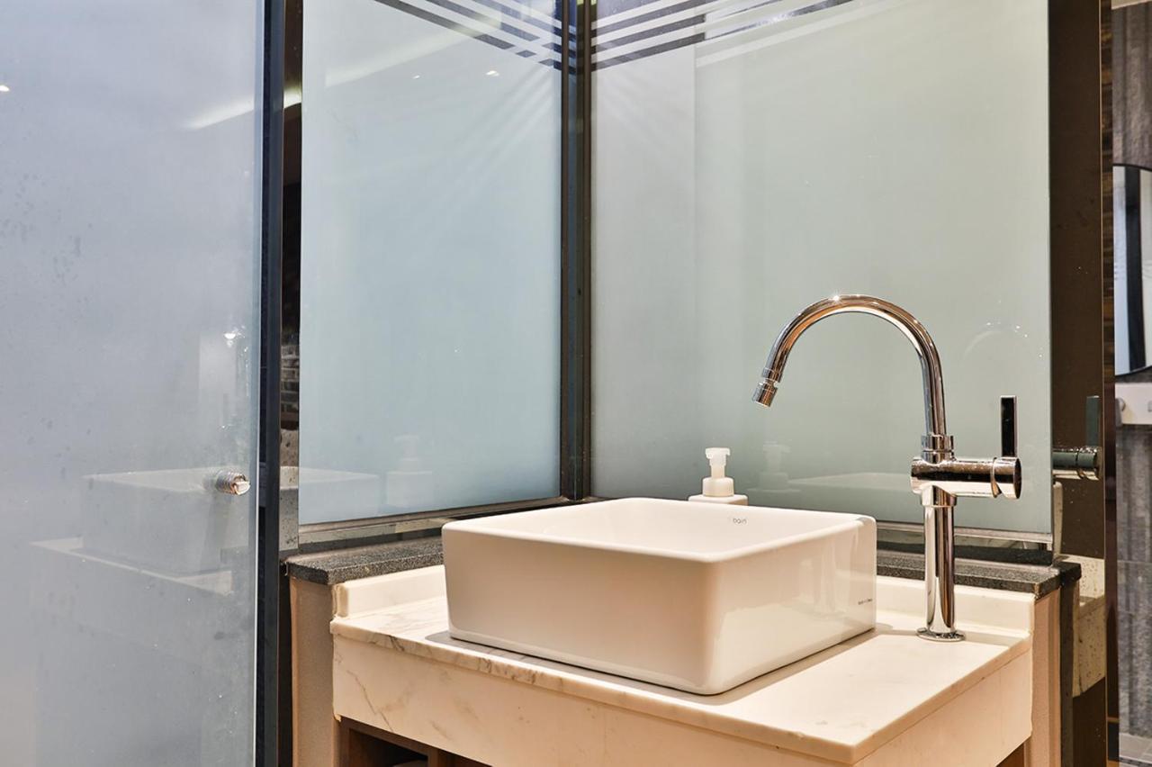 Brown Dot Hotel Jeonggwan Busan Bagian luar foto