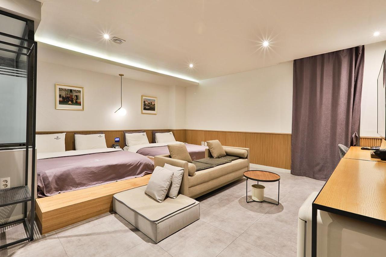 Brown Dot Hotel Jeonggwan Busan Bagian luar foto