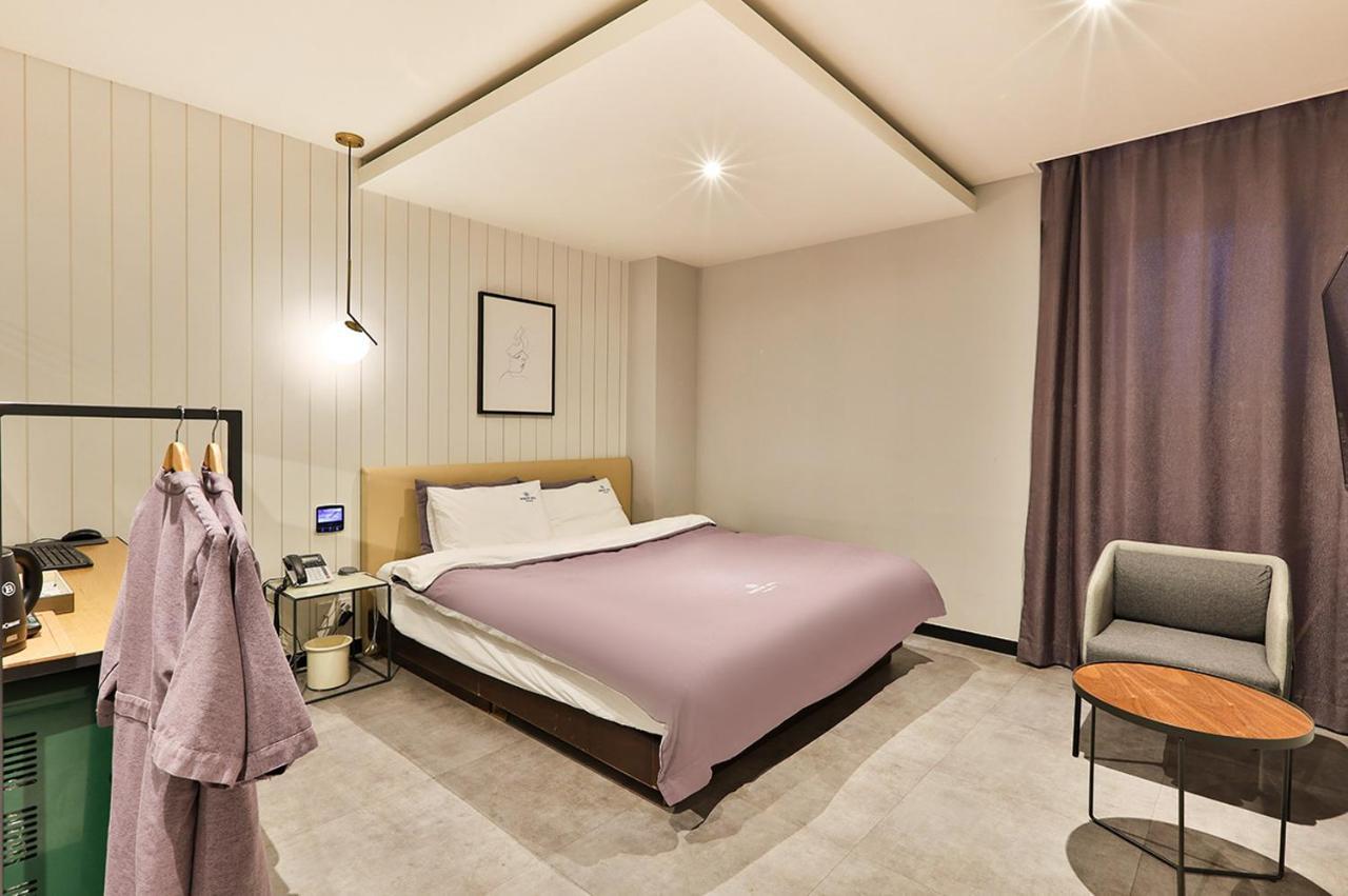 Brown Dot Hotel Jeonggwan Busan Bagian luar foto