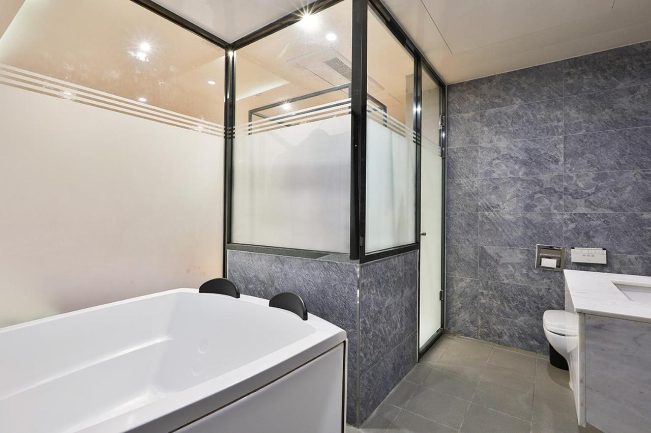 Brown Dot Hotel Jeonggwan Busan Bagian luar foto