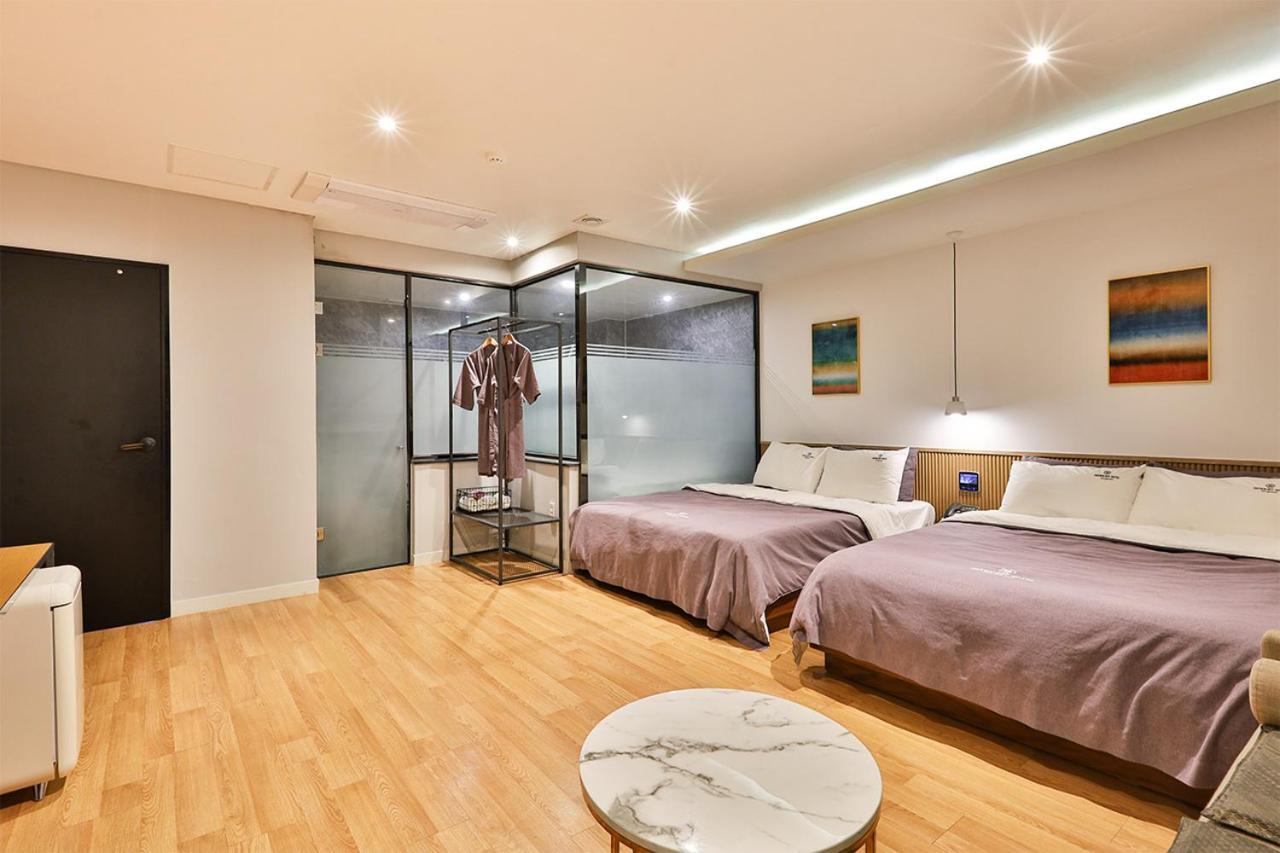 Brown Dot Hotel Jeonggwan Busan Bagian luar foto