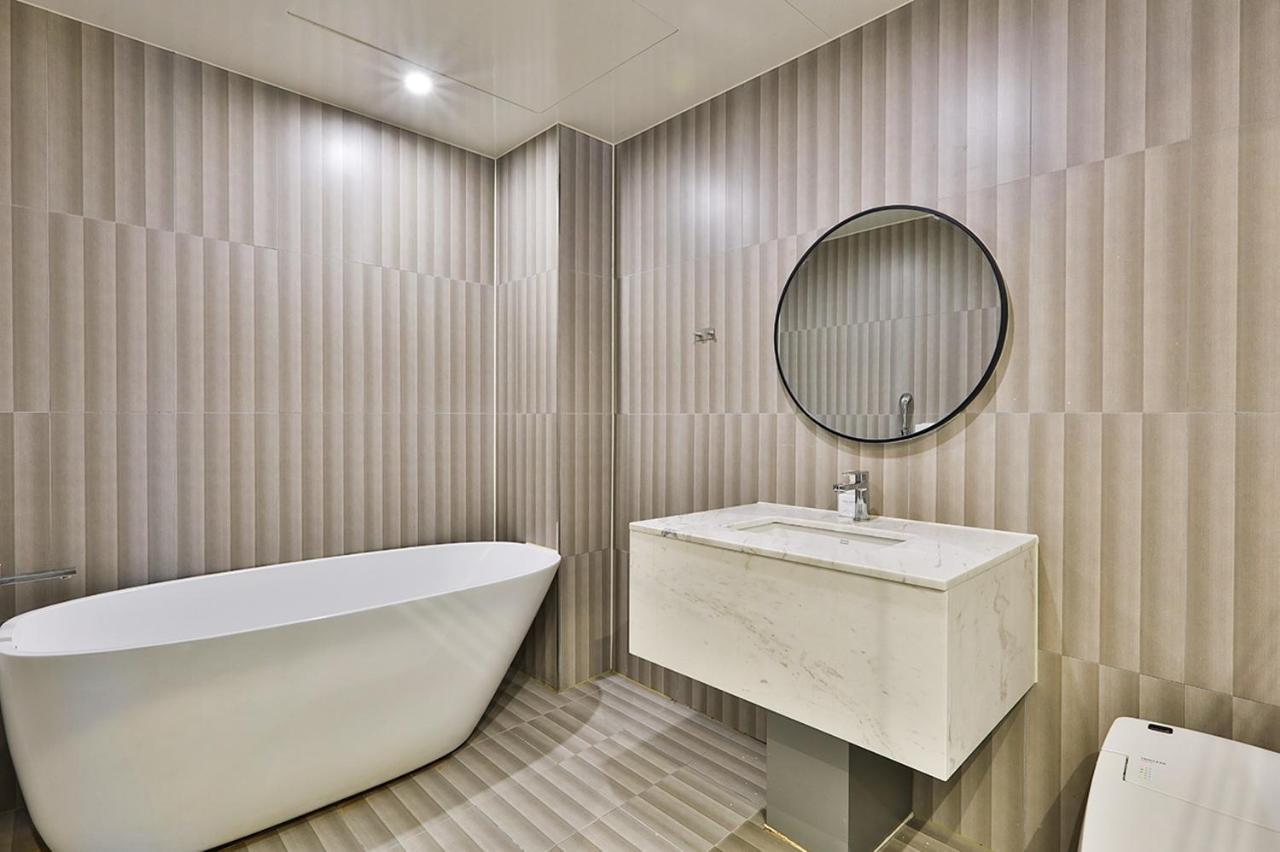Brown Dot Hotel Jeonggwan Busan Bagian luar foto
